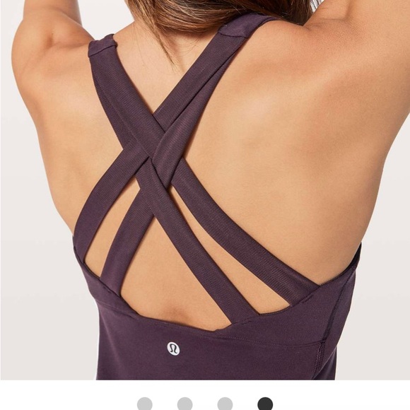 Lululemon yoga tank top size 6 - Picture 8 of 11